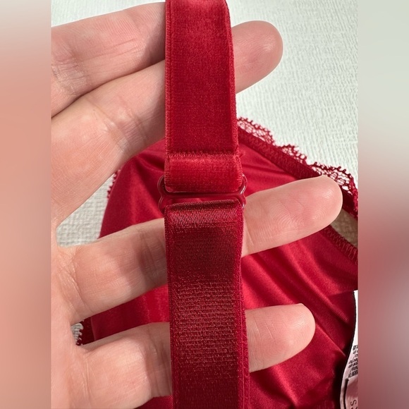 Victoria’s Secret lace red bralette size M - Picture 6 of 10